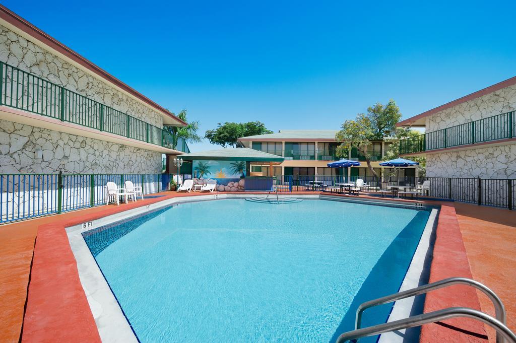 Garden Inn Homestead/Everglades/Gateway To Keys Ngoại thất bức ảnh